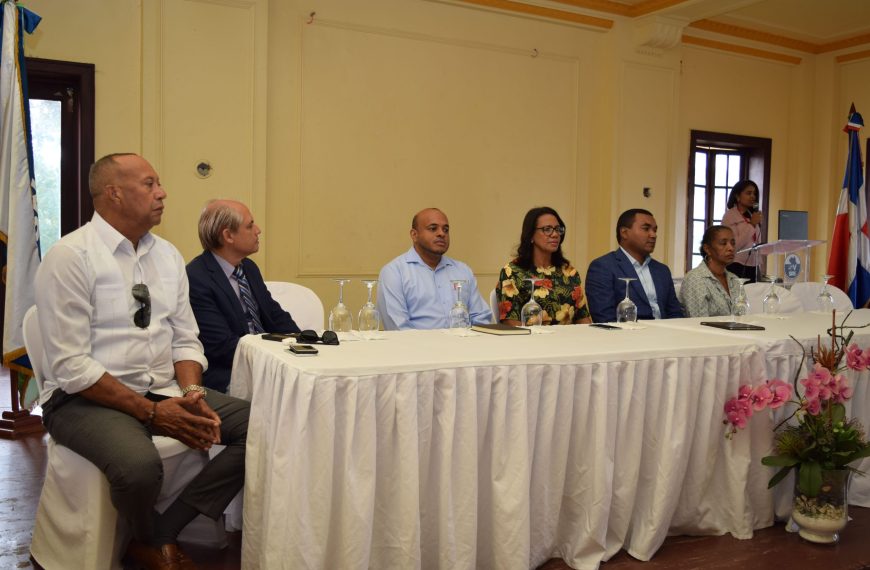 SRS Valdesia implementar&aacute; estrategias para mejorar calidad de atenci&oacute;n a embarazadas, puerperas y reci&eacute;n nacidos