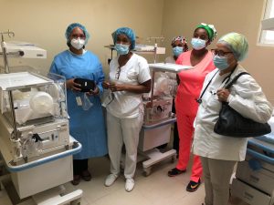 Read more about the article Hospital municipal Nizao recibe nuevos equipos