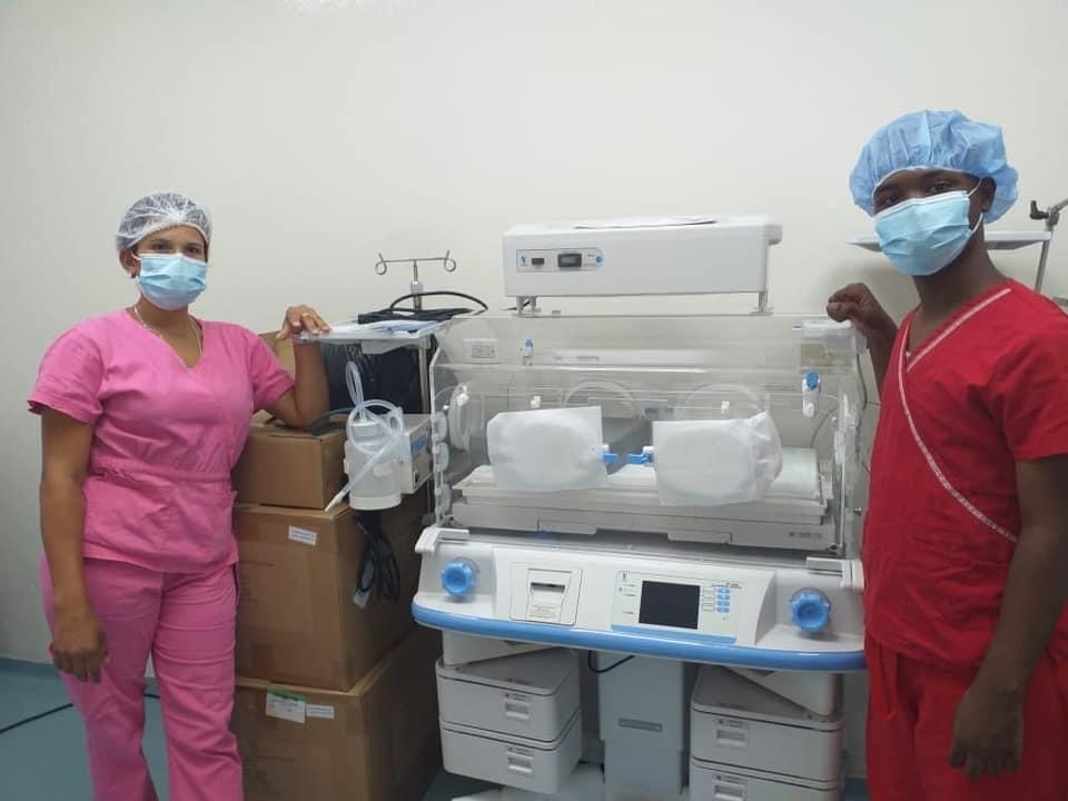 You are currently viewing SNS entrega nuevos equipos al hospital de Haina